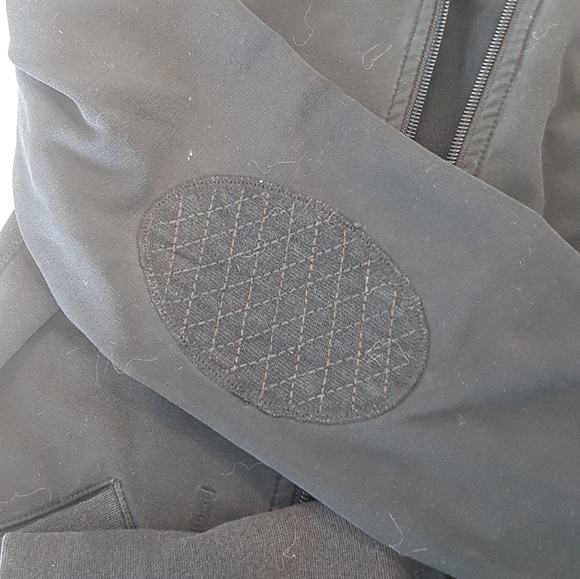 Lululemon jacket black extra small - Picture 2 of 3